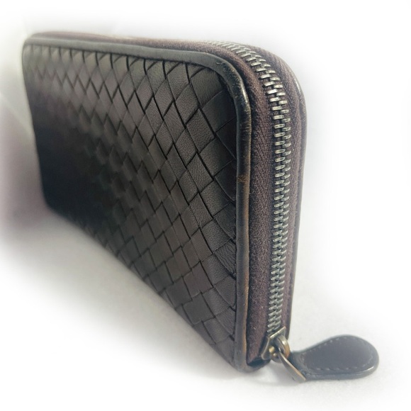Bottega Veneta Intrecciato Weave Lambskin Full Zip Long Dark Brown Wallet - Picture 5 of 16